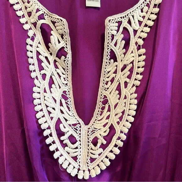 Fun and Flirt Women's Purple Boho Tunic Top with Crochet Trim Size Large - Picture 6 of 9
